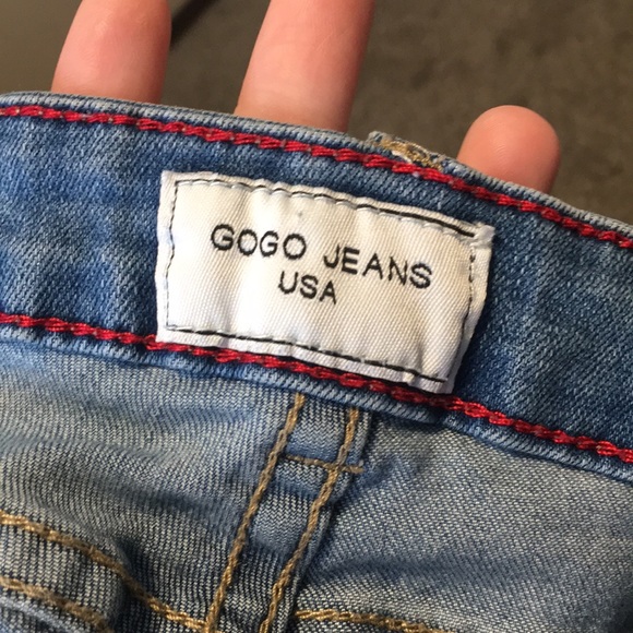 Woman’s ripped GoGo brand Jeans - Picture 3 of 3